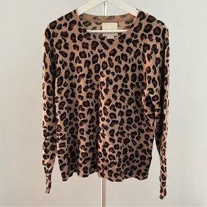 Cashmere sweater in leopard print
